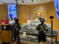 Ocupan 460 paquetes de cocaína en Peravia; detienen a dos dominicanos y un colombiano