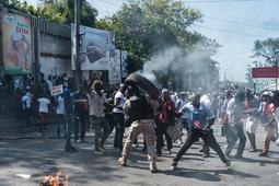 Haitianos asedian al Gobierno y vuelven a las calles con más protestas