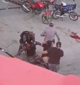 Hombre mata dos civiles, hiere a siete policías y se atrinchera por casi de siete horas en La Romana