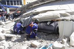Autoridades dicen no recibieron información de que hubieran haitianos bajo escombros en tienda de La Vega