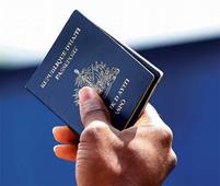Haitianos solicitan más de 4,000 pasaportes diarios ante apertura de programa humanitario en EE.UU.