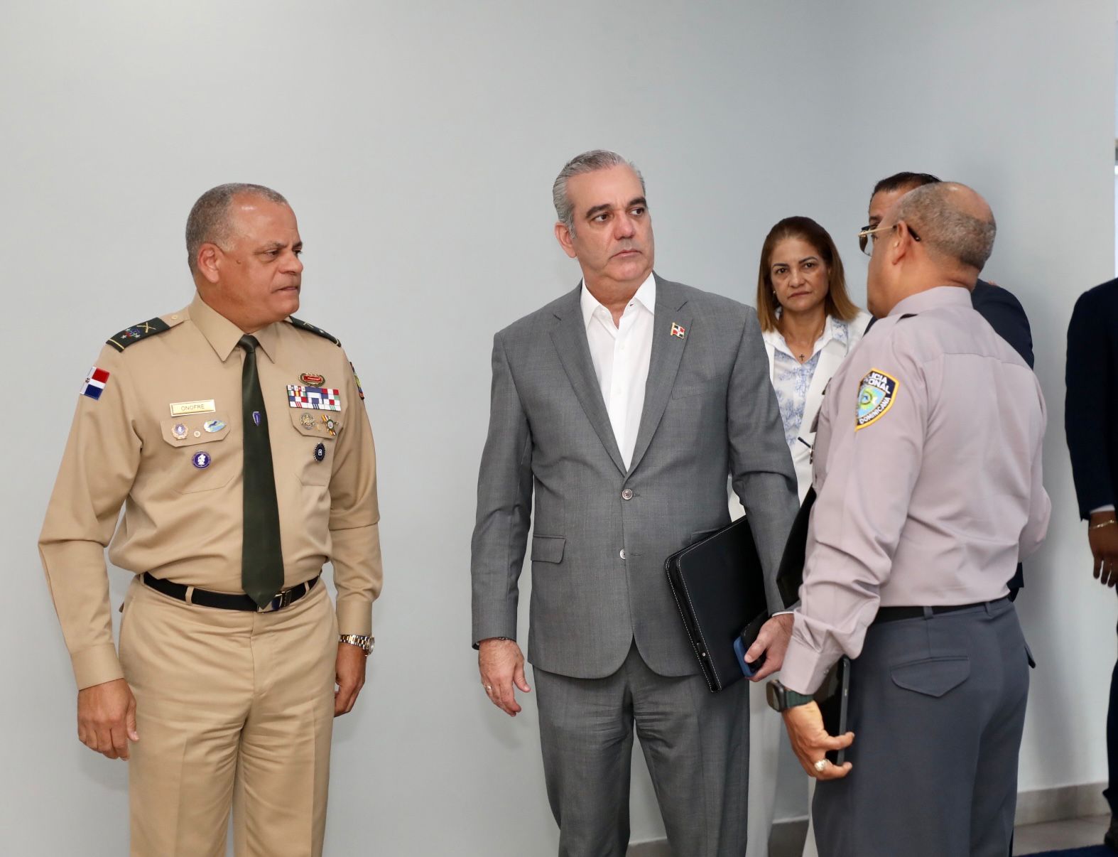 Gobierno refuerza estrategia nacional de seguridad en reunión ...